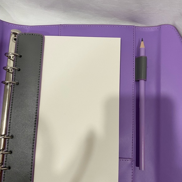 Business Portfolio/ Notebook/ Clutch - Picture 4 of 15